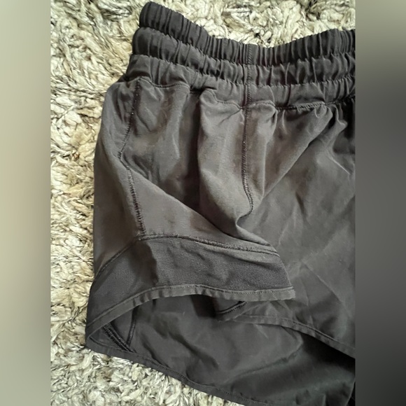 Lululemon Athletica, Black Shorts Size: 6. Lined, coin pocket, drawstring. - Picture 3 of 6